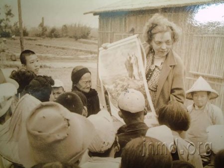 孙理莲在户外布道