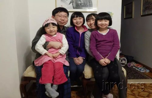 董和、孔敬和他们的三个女儿