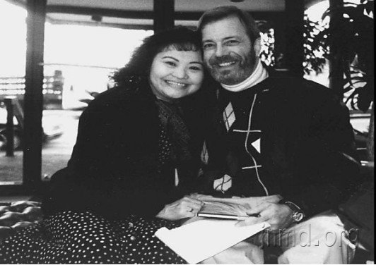 金福原谅了当年参与投弹的普卢默