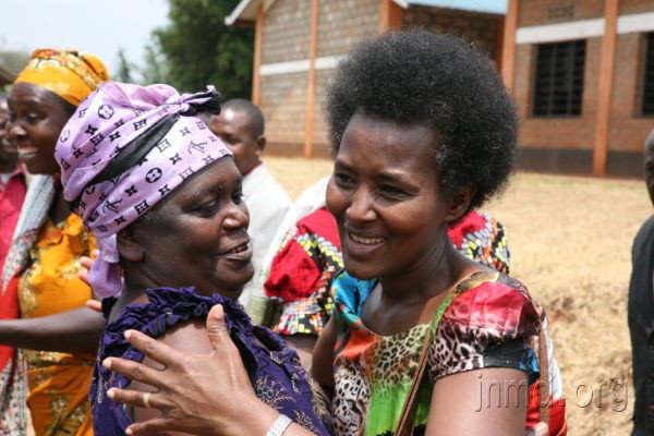 丹妮丝·乌维马纳