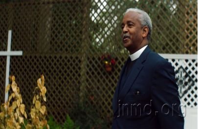 安东尼·汤普森牧师