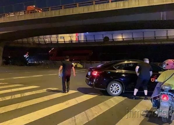 无锡国道312的坍塌